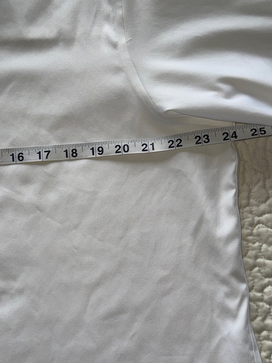 Liz Claiborne White Oxford Cloth Button-Front Shirt Timeless Tailored Classic - Picture 4 of 8